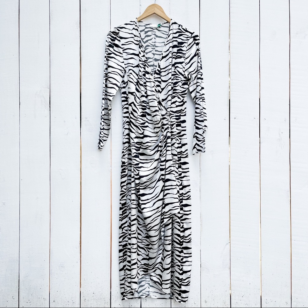 RIXO London Betty Mono Tiger Long Sleeve Wrap Dress Zebra Animal Print Women XS - Picture 6 of 14